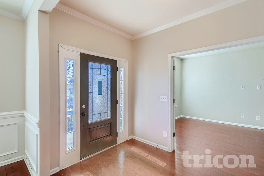 Building Photo - 1212 Screech Owl Rd