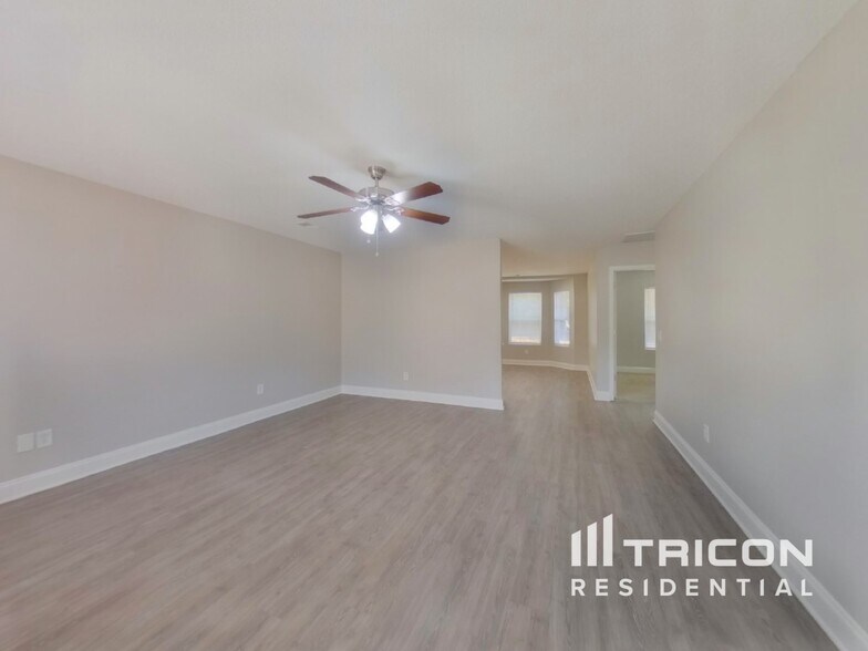 Building Photo - 189 Park Pl Dr