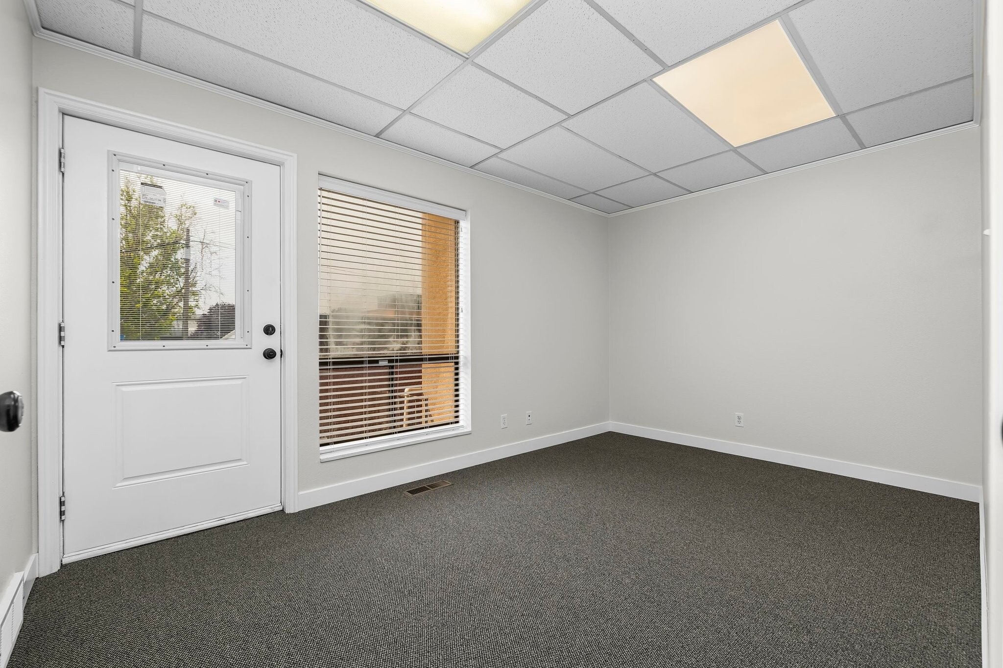 Building Photo - 405 S 100 E