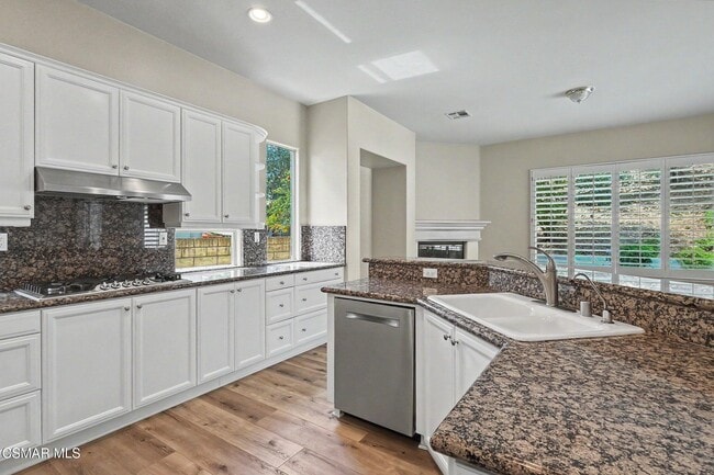 Building Photo - 4614 Via Del Rancho