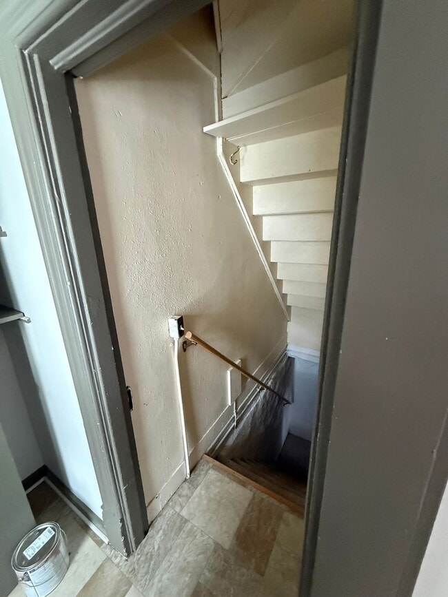 Building Photo - Charming Downtown Middleton Gem on Hubbard Ave