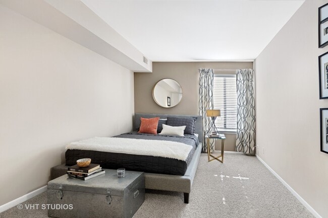 Building Photo - 1631 Westminster Dr