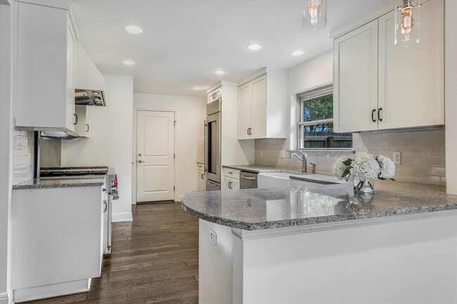 Building Photo - 306 Briarwood Trail