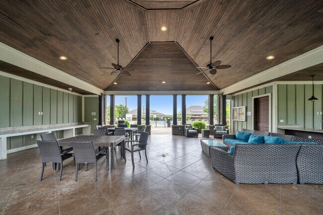 Building Photo - 918 Merganser Way