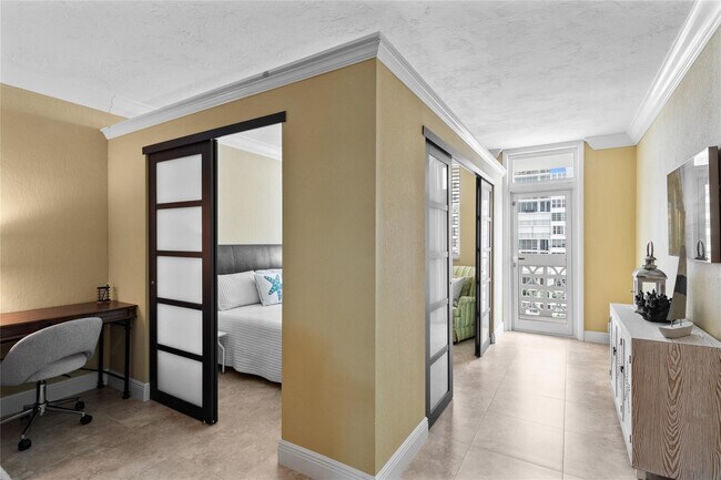 Building Photo - 4250 Galt Ocean Dr