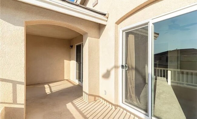 Building Photo - 4 bedroom Home for Rent in Menifee