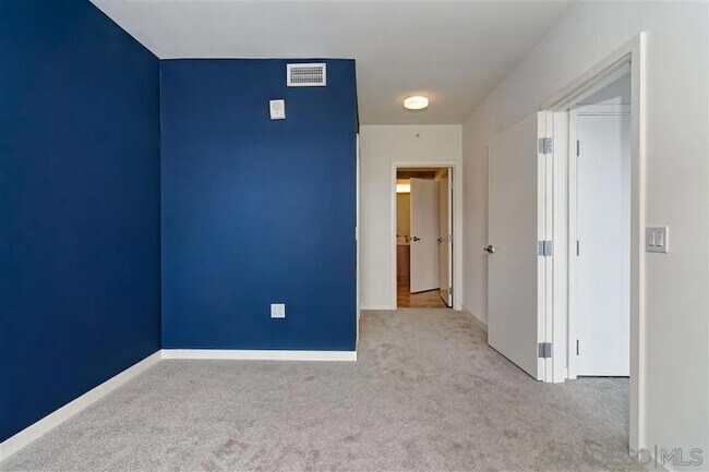 Building Photo - 800 The Mark Ln