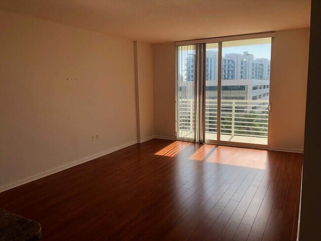 Building Photo - 18800 NE 29th Ave