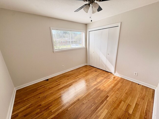 Building Photo - 104 Gayden St