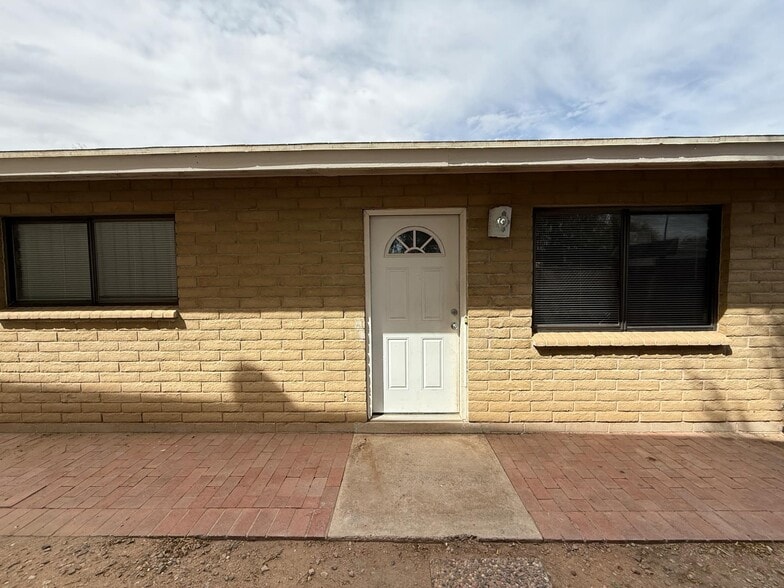 Building Photo - 3403 N Flanwill Blvd