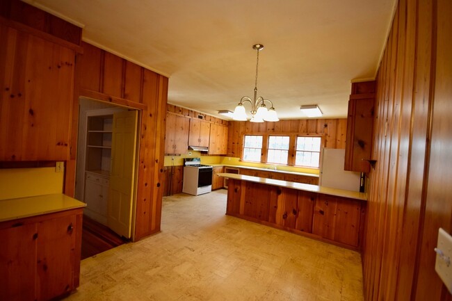 Building Photo - Large Home Close to Downtown Ruston