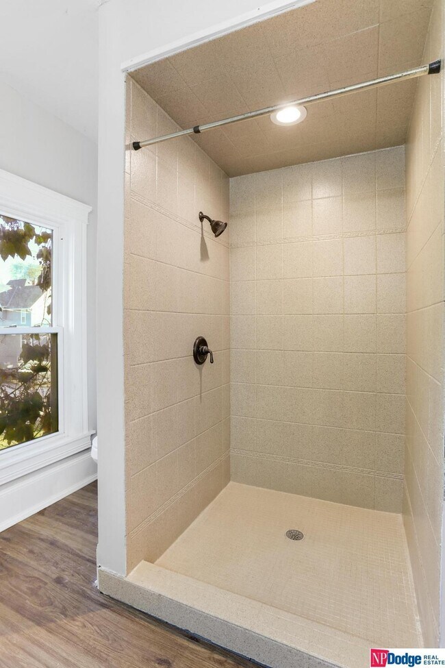 Building Photo - 2210 Wirt St