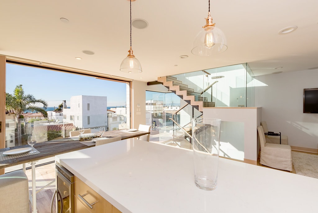 Building Photo - 814 Monterey Blvd