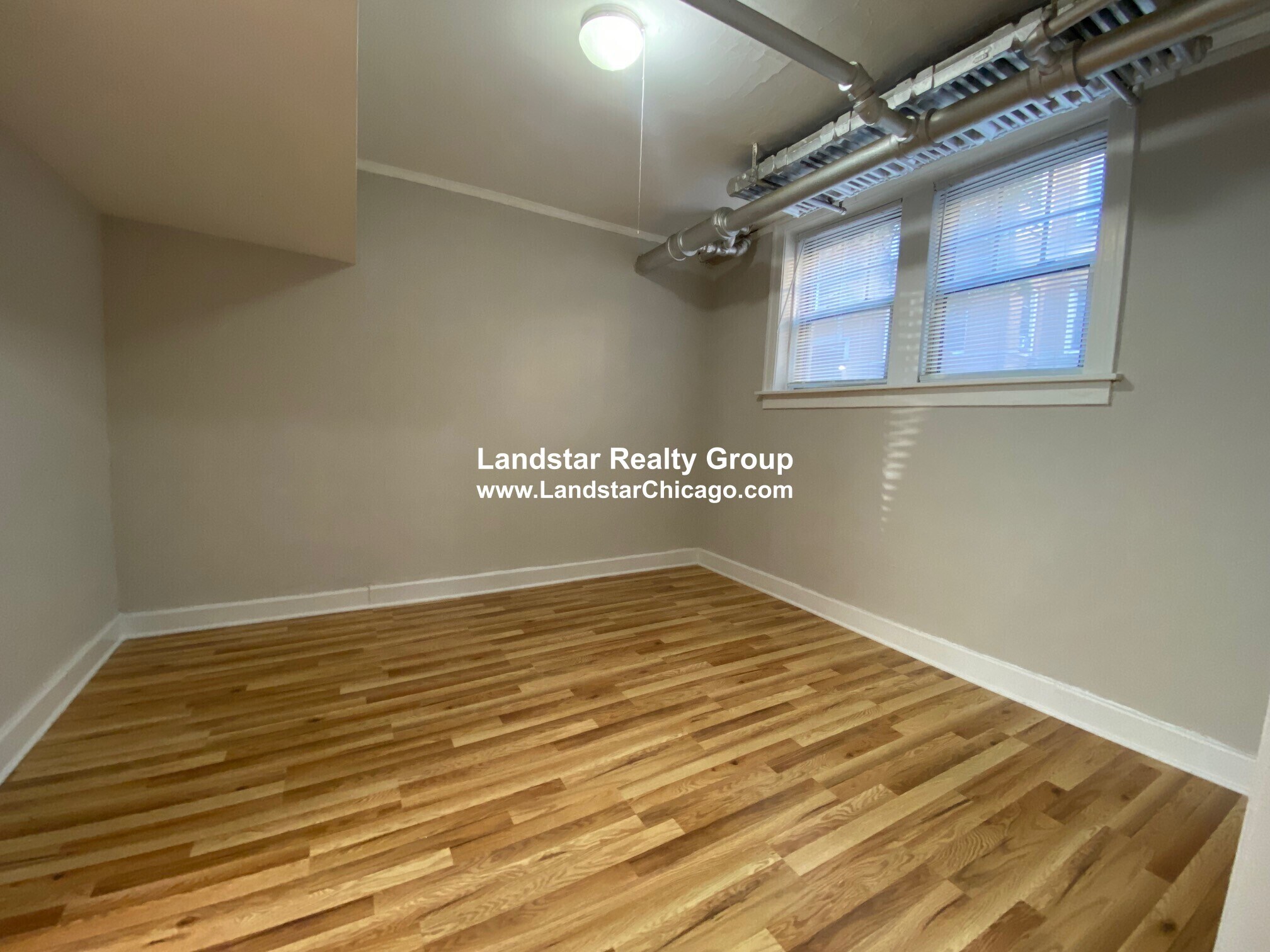 Building Photo - 730 Reba Pl