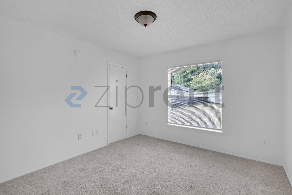 Building Photo - 5131 Kati Lynn Dr