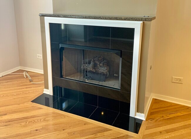 Building Photo - 500 S Clinton St