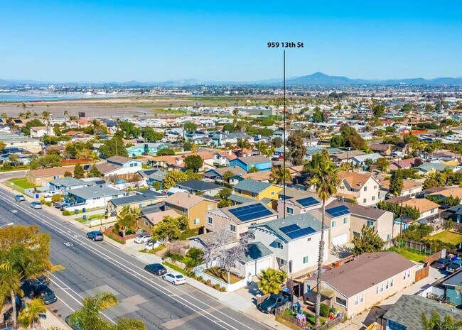 Building Photo - ***Gorgeous 5 bedroom, 3 bath Home in Imperial Beach