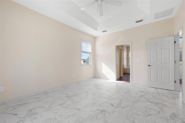 Building Photo - 2280 De Vore St