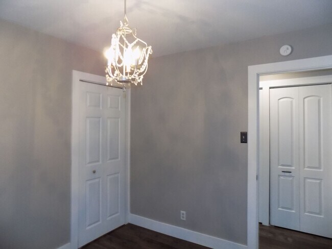 Building Photo - 14139 Swallow Dr