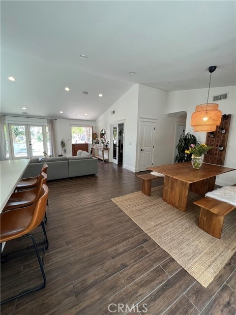 Building Photo - 9601 Erskine Dr