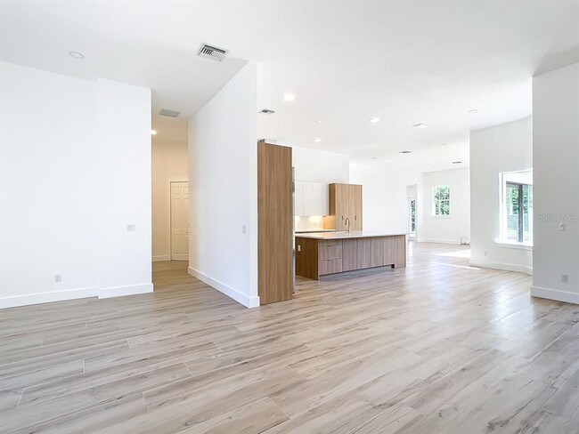 Building Photo - 6449 Cartmel Ln