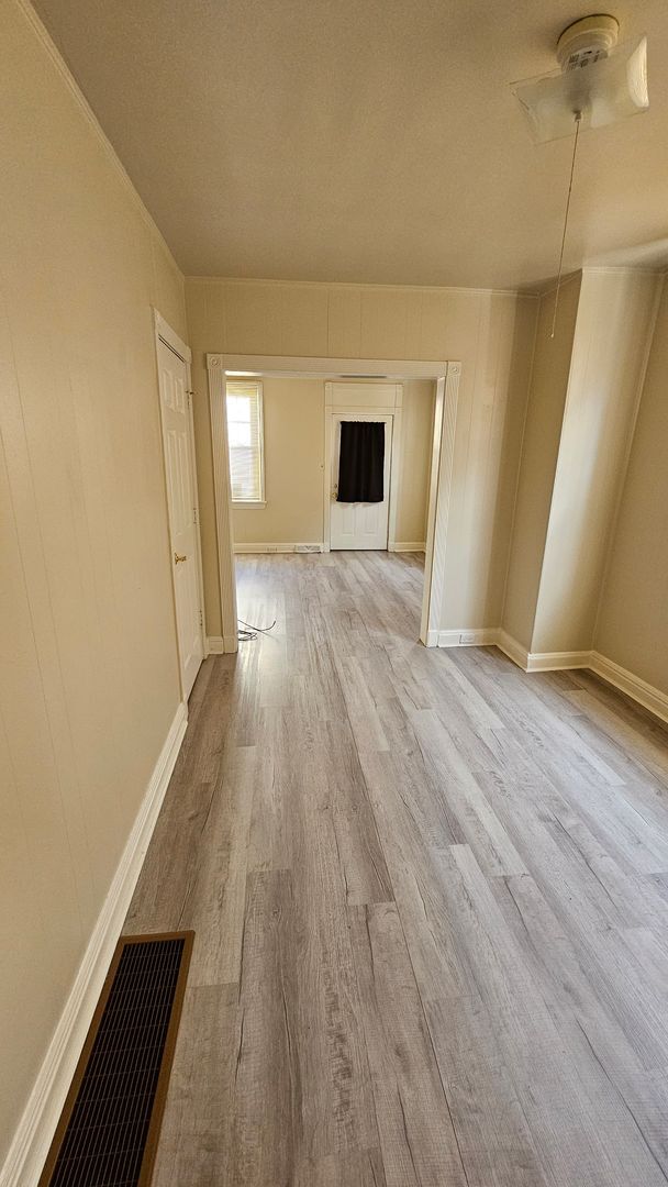 Building Photo - 3 Bedroom Duplex