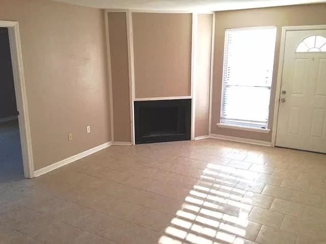 Building Photo - 8456 Bayou Fountain Ave