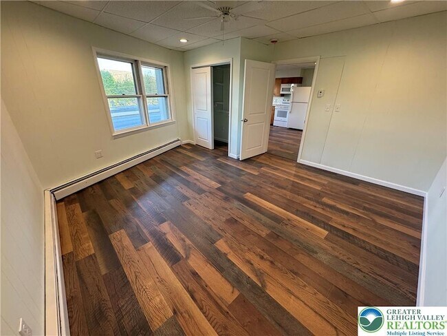 Building Photo - 136A Bankway St