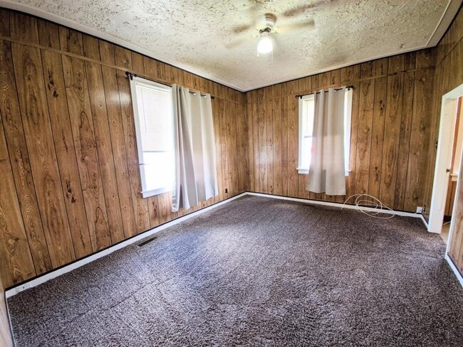 Building Photo - 6670 N Hwy 38