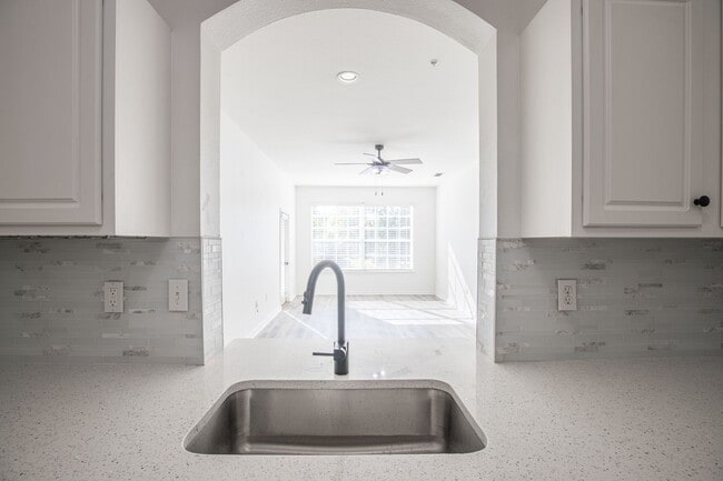 Building Photo - Stone Bridge