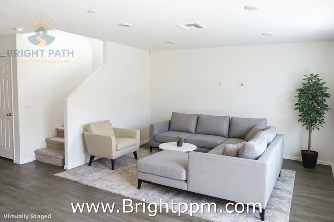 Building Photo - 67411 Rio Rosalia Dr