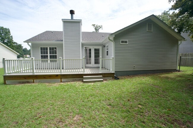 Building Photo - 210 Hayden Pl