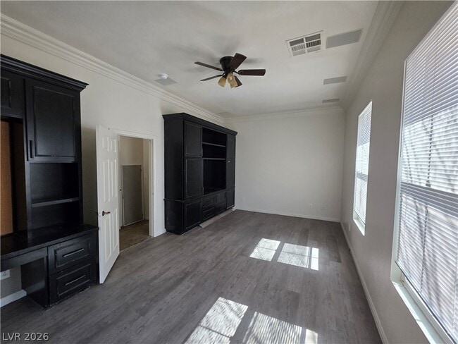 Building Photo - 9338 Wilderness Glen Ave