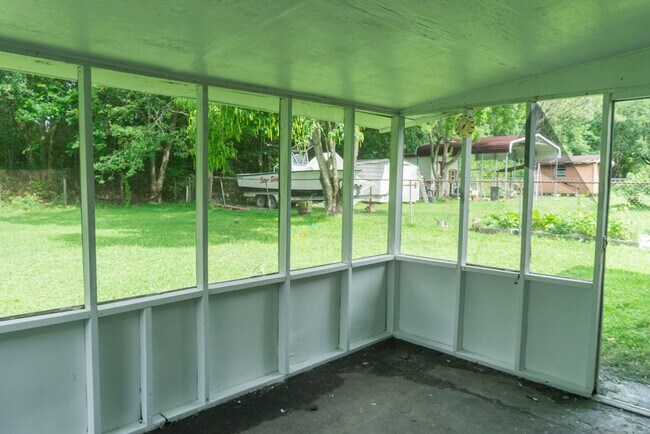 Building Photo - 1225 Parktown Dr