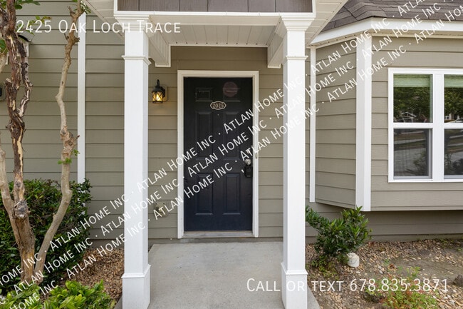 Building Photo - 2425 Oak Loch Trace