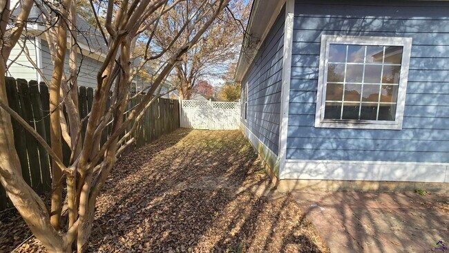 Building Photo - 104 Wetherby Ct