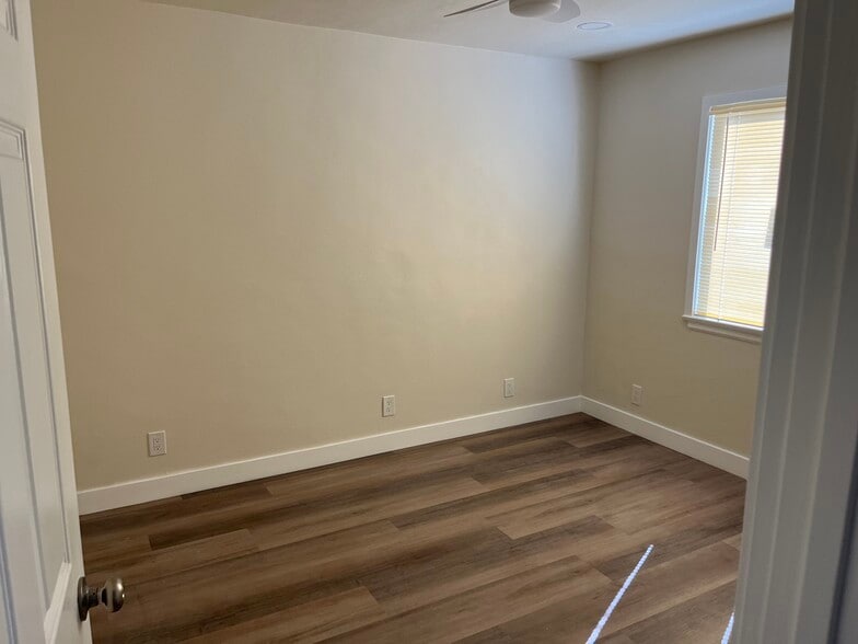 Building Photo - 2003 W Olympic Blvd