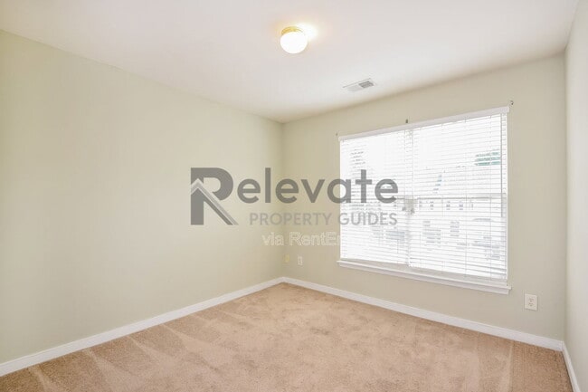 Building Photo - 5504 Springwater Ln
