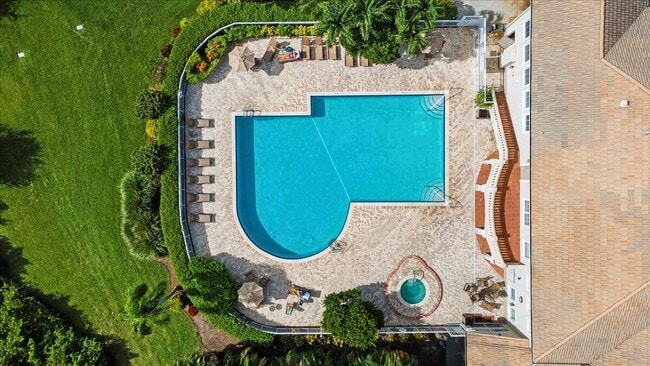 Building Photo - 110 SW Peacock Blvd