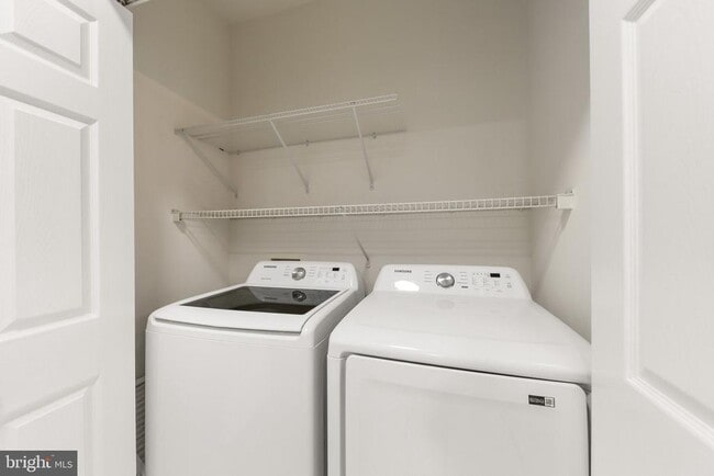 Building Photo - 12901 Centre Park Cir