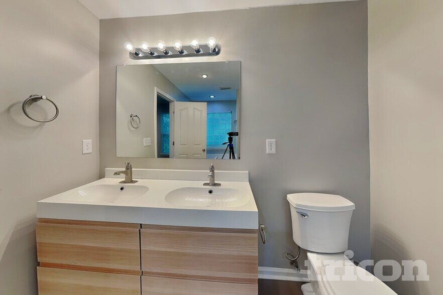 Building Photo - 9335 White Aspen Pl