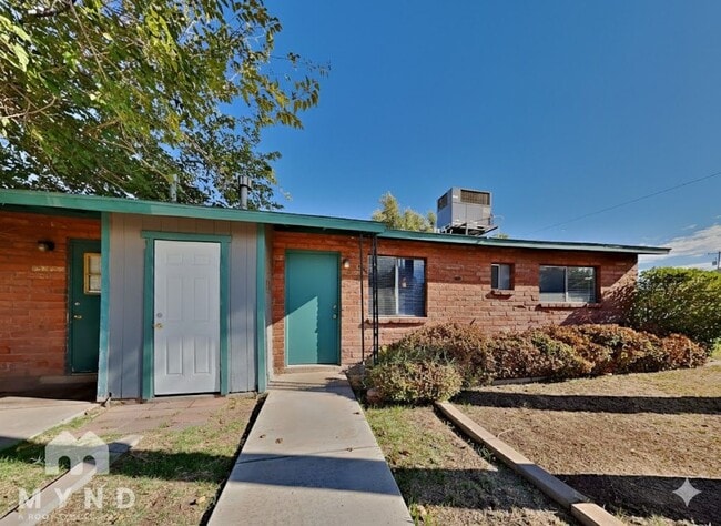 Building Photo - 912 S Dorsey Ln