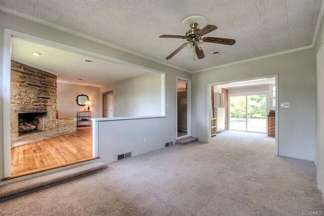 Building Photo - Spacious and Updated Home In Mechanicsville