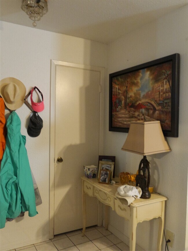 Building Photo - 11562 Willwood Dr