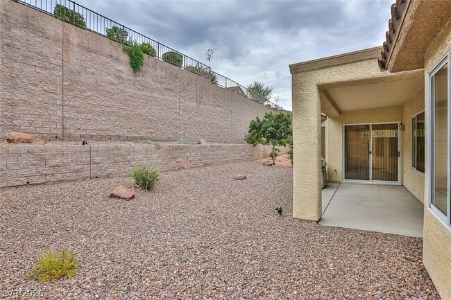 Building Photo - 1652 Rockcrest Hills Ave