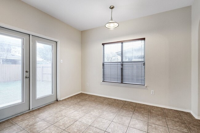 Building Photo - 10410 Weser Ln