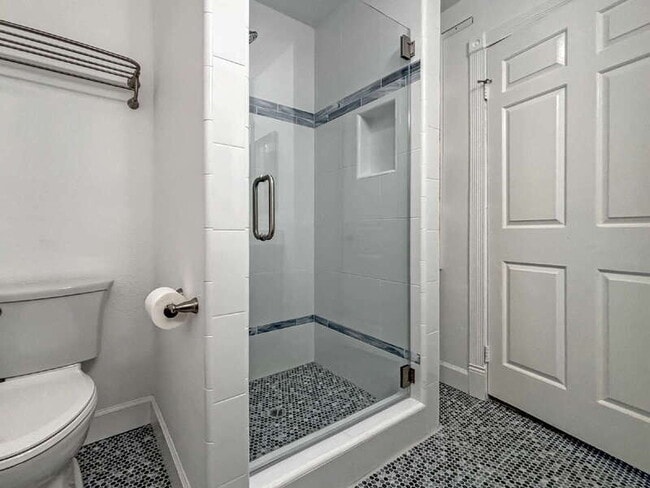 Building Photo - 7422 Seastar Dr