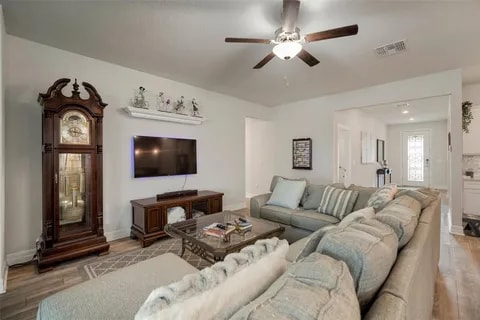 Building Photo - 10925 Green Harvest Dr.