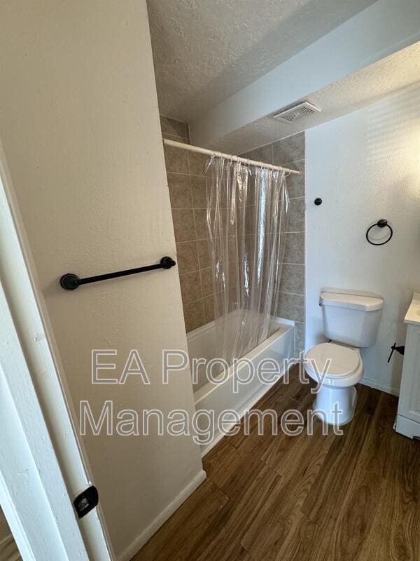 Building Photo - 1320 Dr Martin Luther King Jr Ave NE