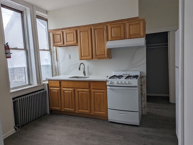 Building Photo - 1310 14th St